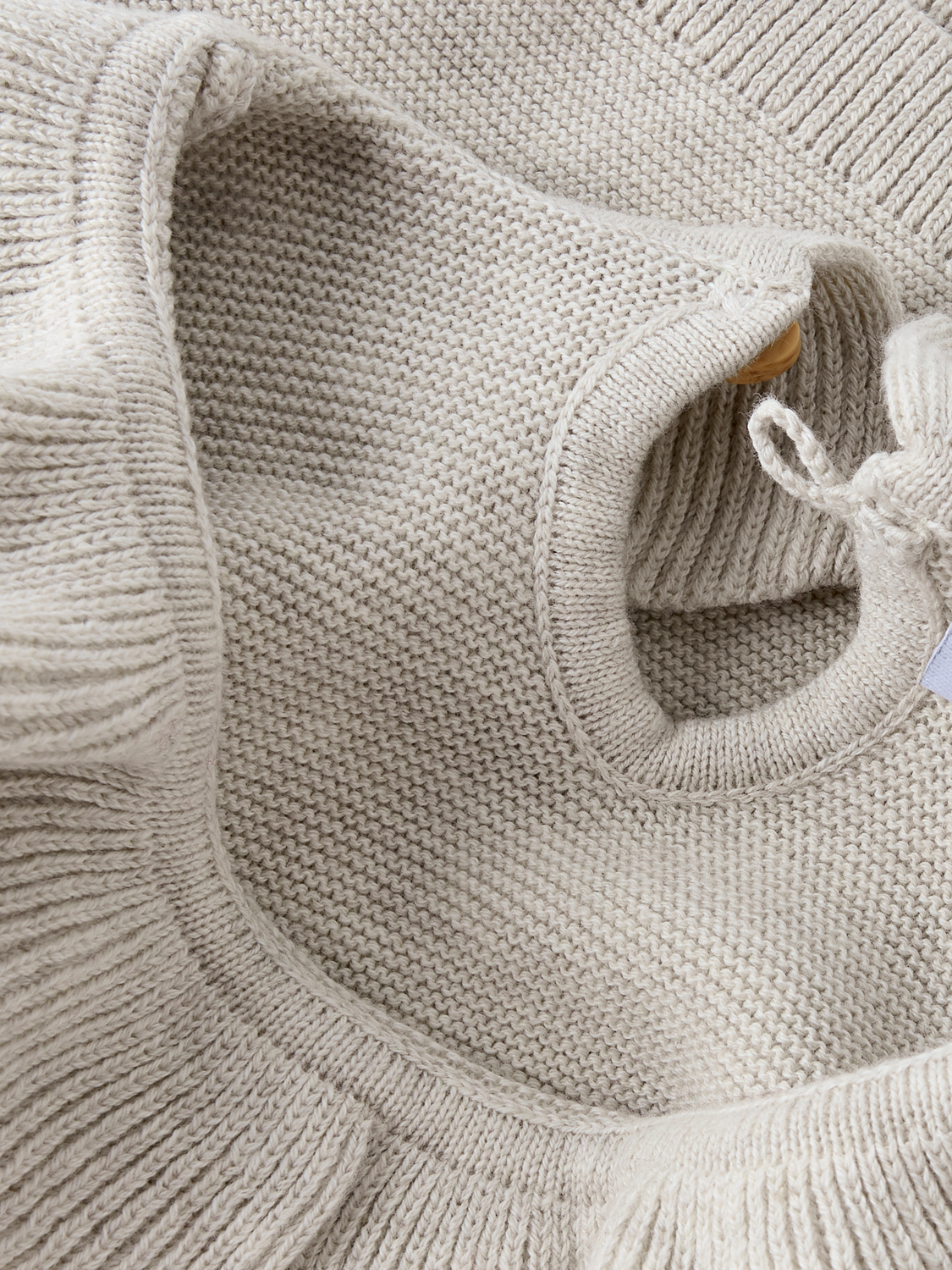 model_shot-front_full